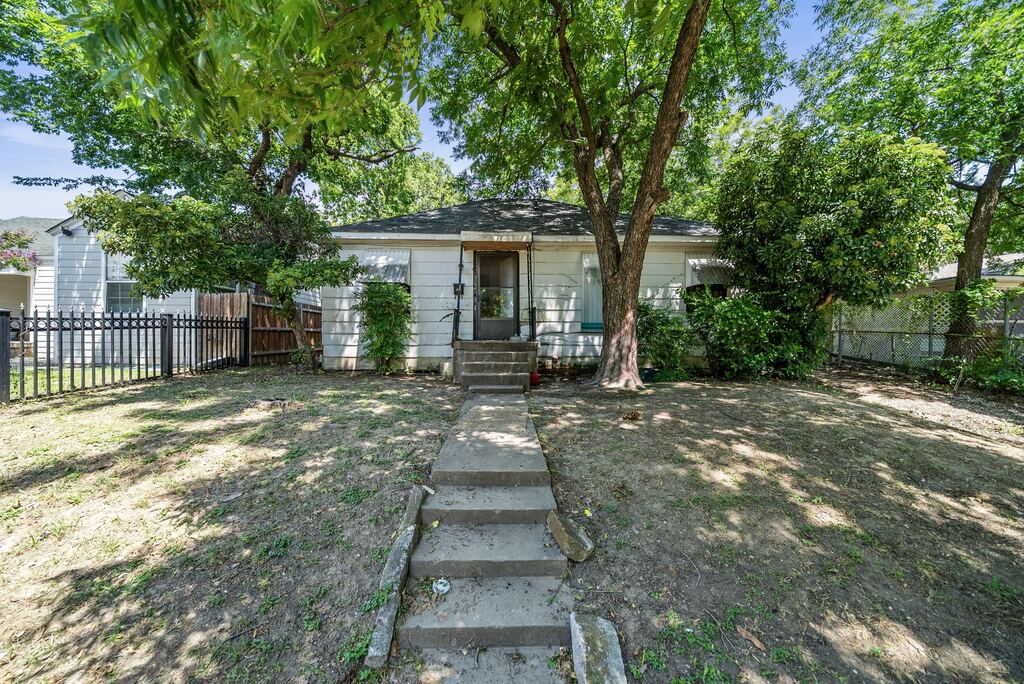 2942 Maryland Avenue, Dallas, TX 75216 — photo 1