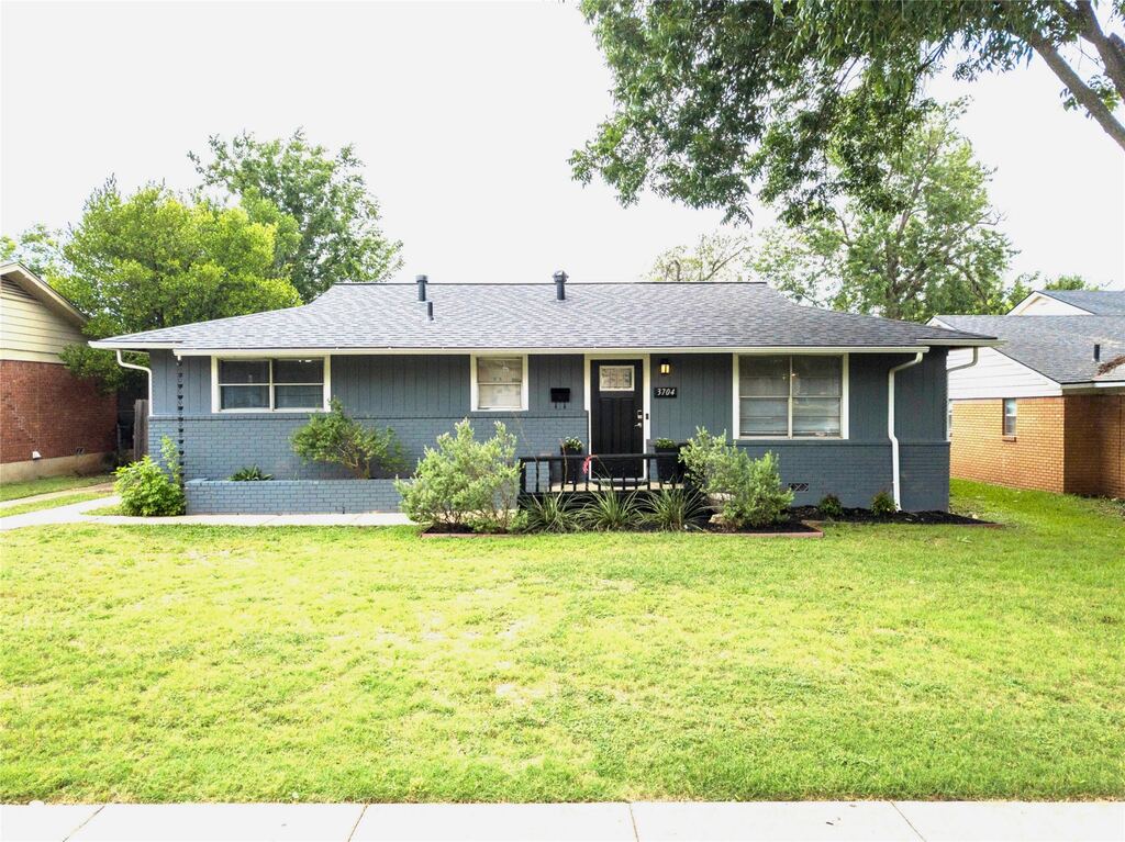 3704 Stadium Drive, Fort Worth, TX 76109 — photo 1