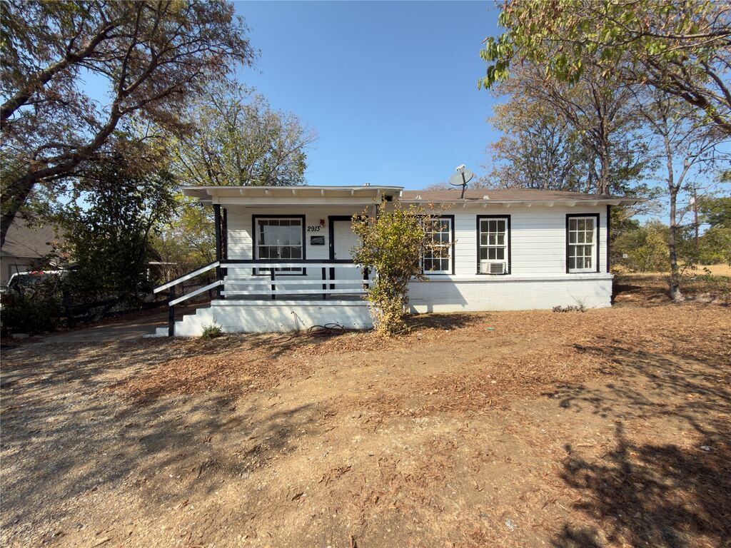 2913 Avenue A, Fort Worth, TX 76105 — photo 1