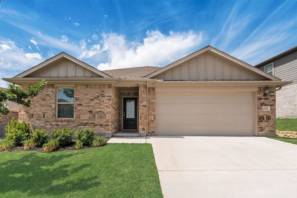 2532 Ponca Drive, Fort Worth, TX 76179 — photo 1