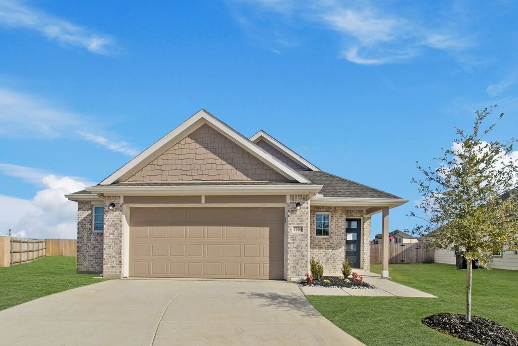7004 Trestle Street, Fort Worth, TX 76036 — photo 1