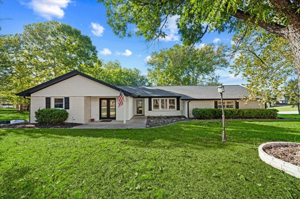 100 Hill Top Court, Willow Park, TX 76087 — photo 1