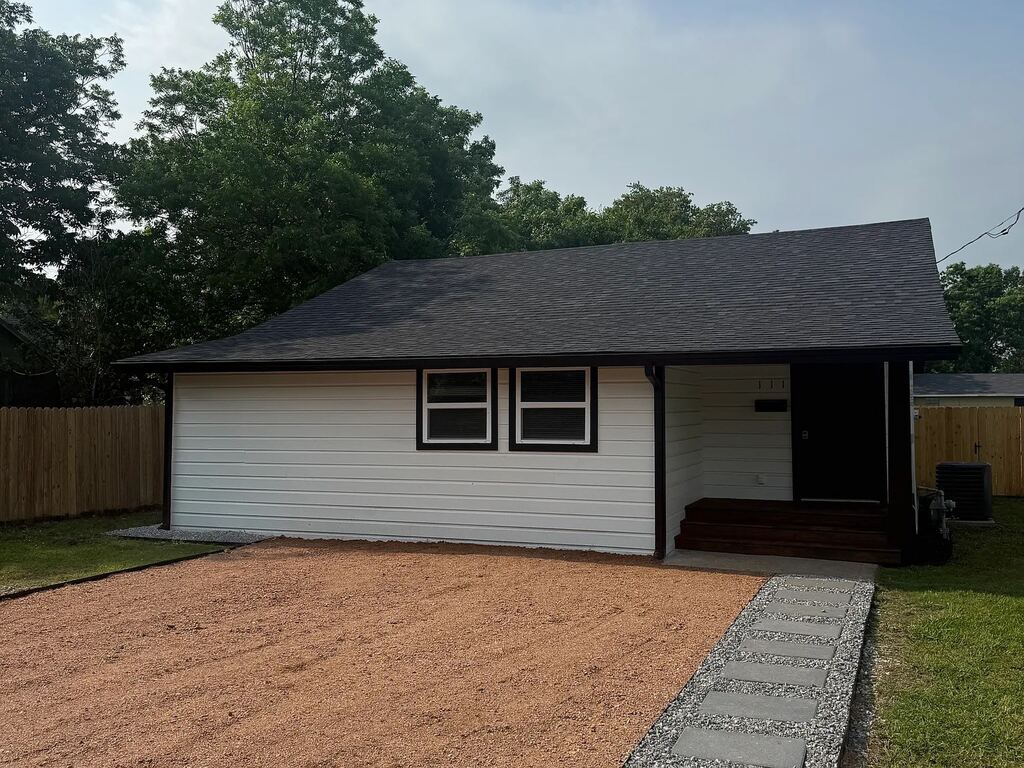 111 E San Antonio Avenue, Cooper, TX 75432 — photo 1
