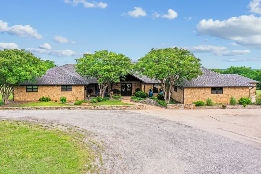 4517 Old Sherman Road, Whitesboro, TX 76273 — photo 1
