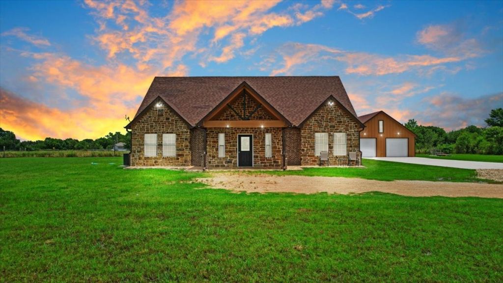 4248 N Fm 273, Ivanhoe, TX 75447 — photo 1