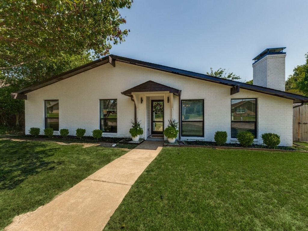 6716 Roundrock Road, Dallas, TX 75248 — photo 1