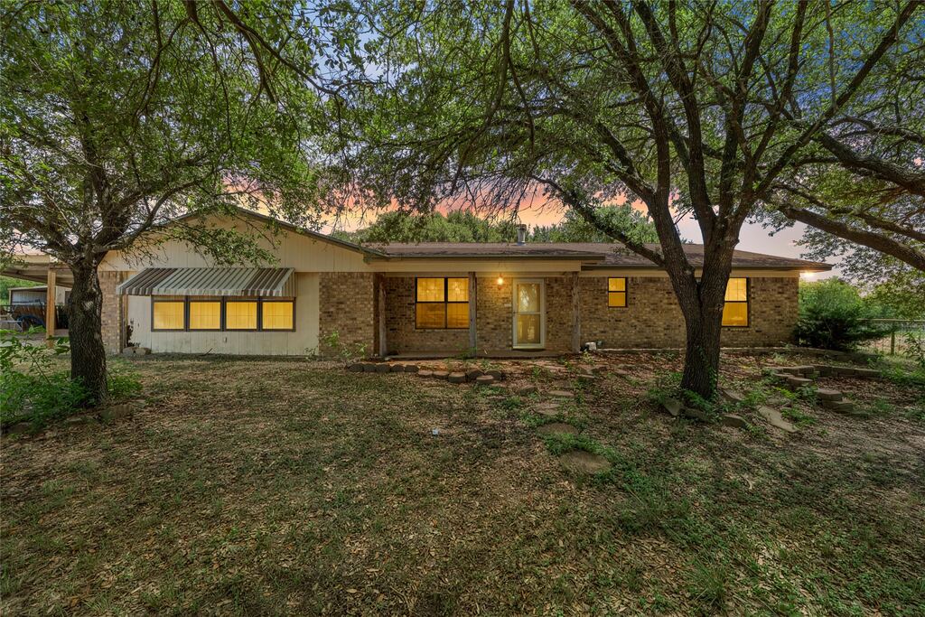 429 Wildwood Trail, Robinson, TX 76655 — photo 1