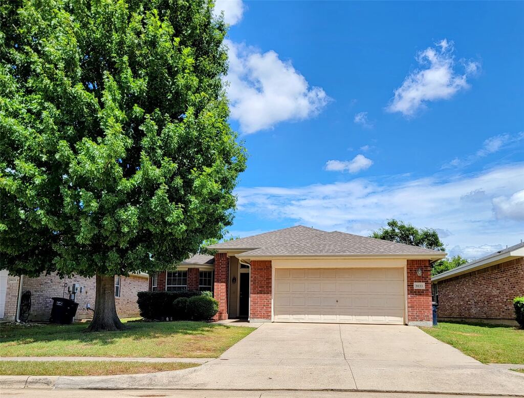 8033 Summer Stream Drive, Fort Worth, TX 76134 — photo 1
