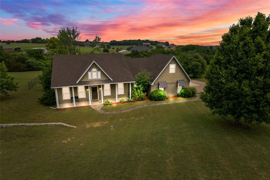 415 Stone Mountain Court, Cresson, TX 76035 — photo 1