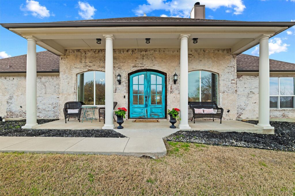 128 E Remuda Court, Fort Worth, TX 76108 — photo 1