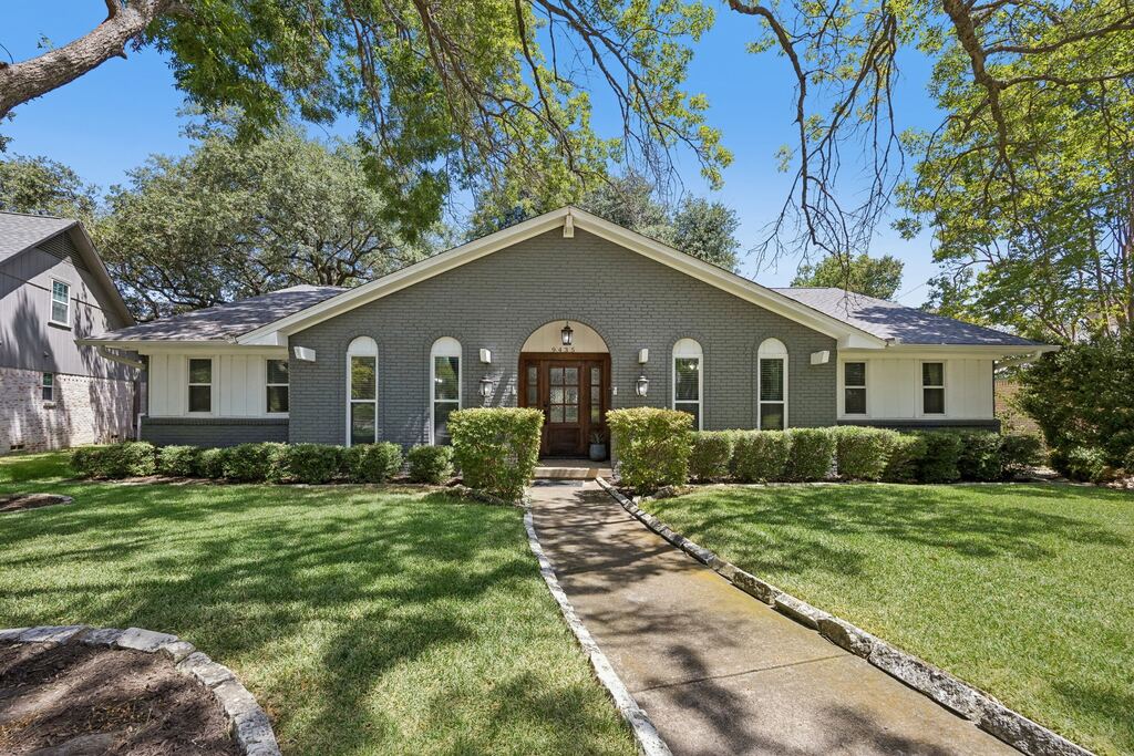 9435 Hunters Creek Drive, Dallas, TX 75243 — photo 1