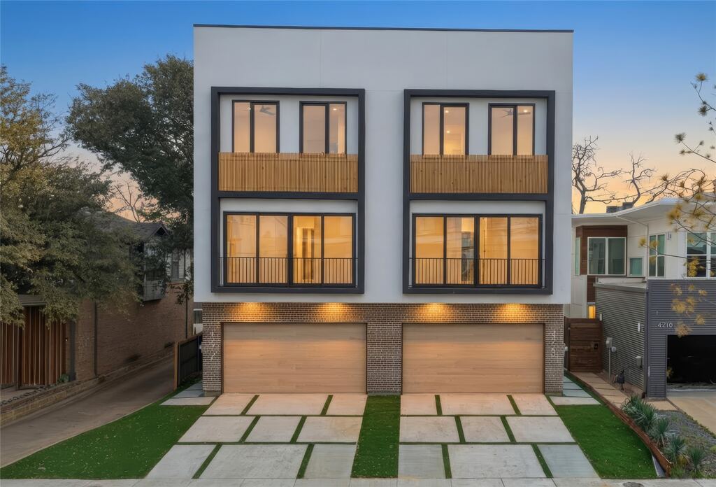 4220 MUNGER Avenue, Dallas, TX 75204 — photo 1