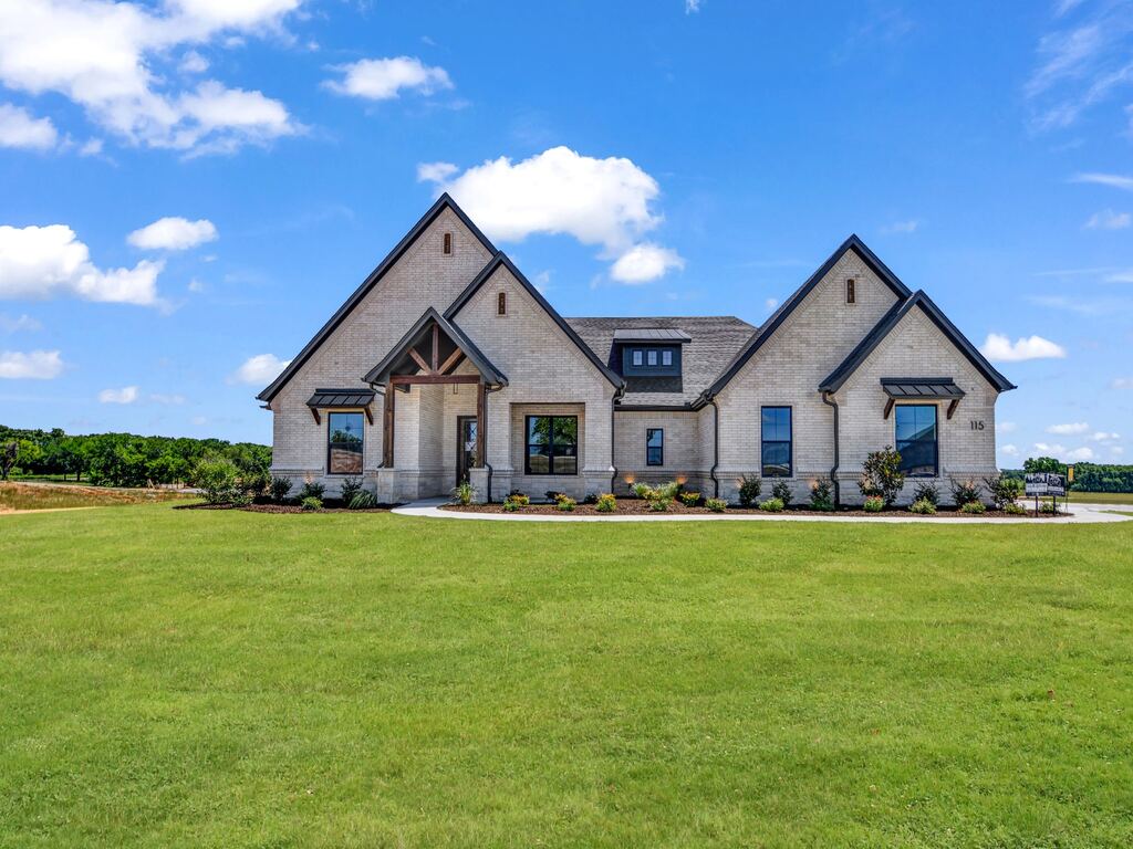 115 Guynell Ridge, Decatur, TX 76234 — photo 1