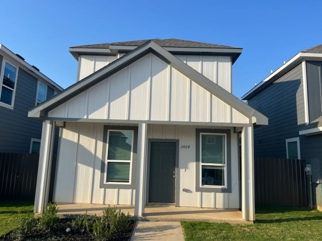 3419 Valley Vista Drive, Fort Worth, TX 76053 — photo 1