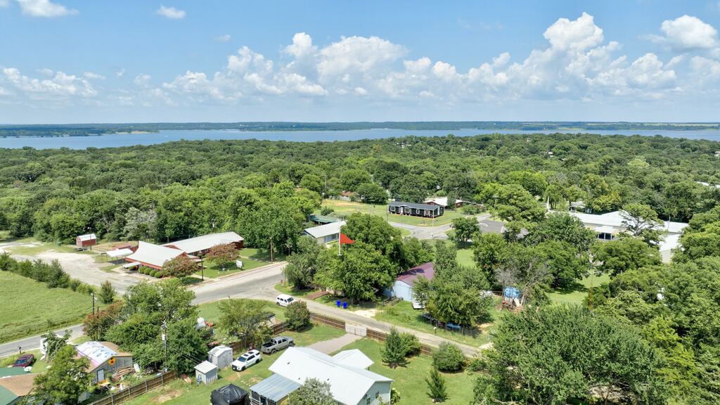 12 Old Shawnee Trail Drive, Gordonville, TX 76245 — photo 1