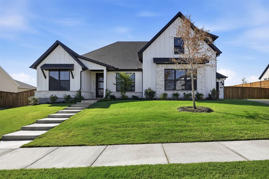 816 Feathergrass Court E, Haslet, TX 76052 — photo 1