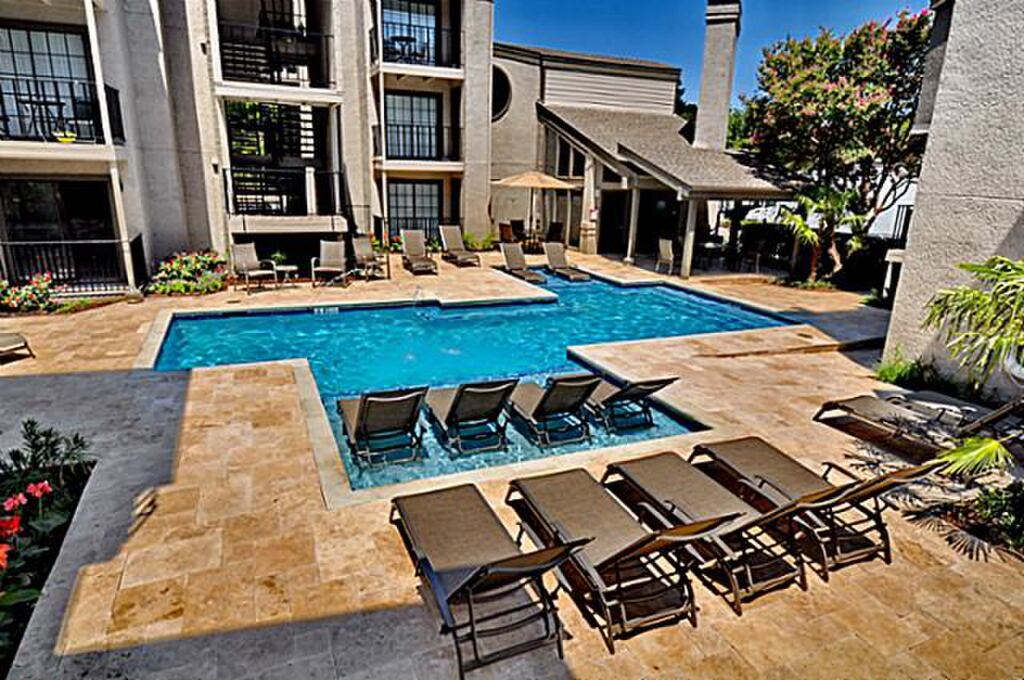 6910 Skillman Street 1020, Dallas, TX 75231 — photo 1
