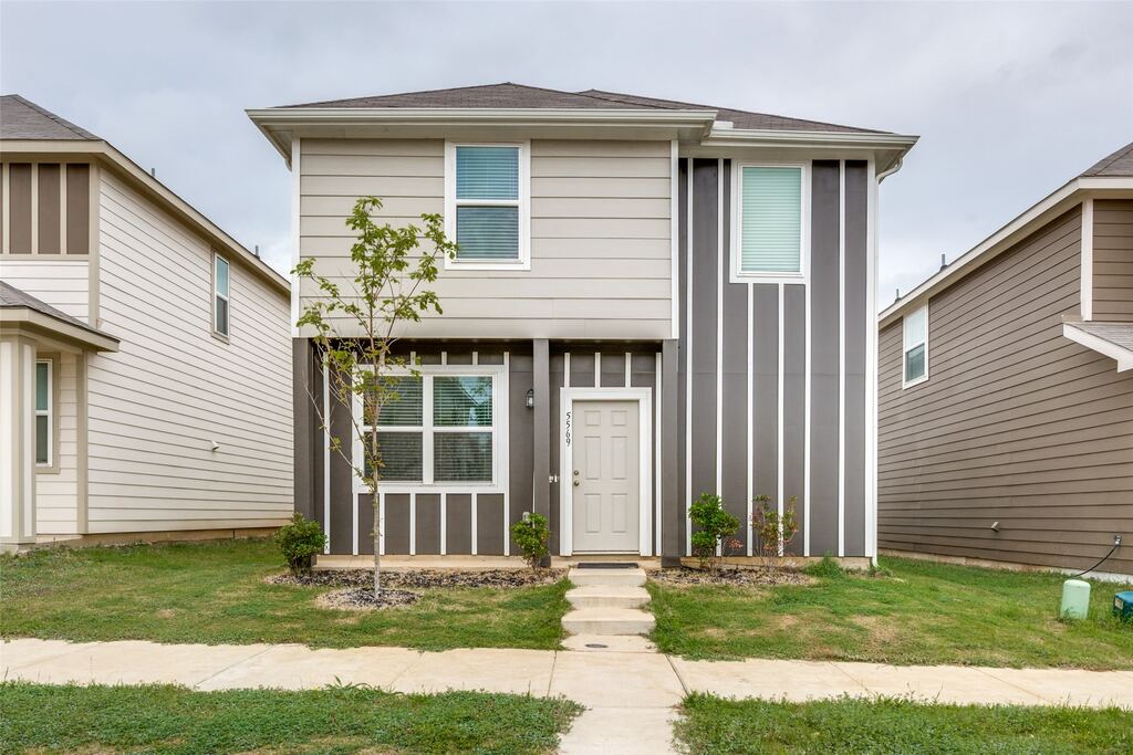 5569 Willamette Drive, Fort Worth, TX 76119 — photo 1