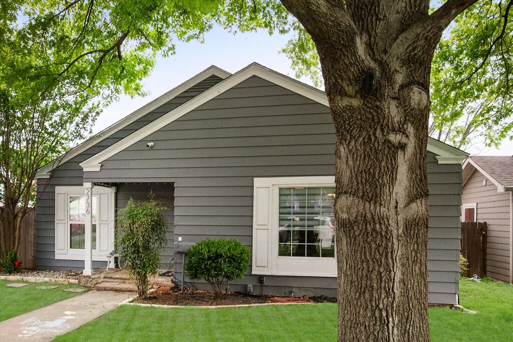 2736 Ryan Avenue, Fort Worth, TX 76110 — photo 1