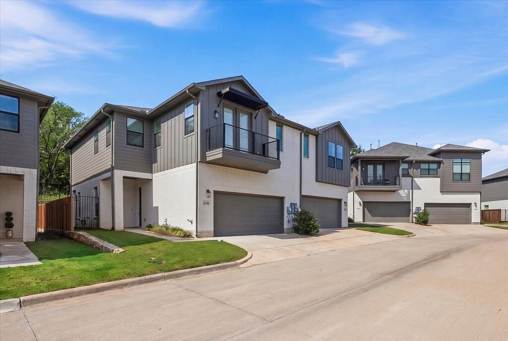 6346 Oakbend Circle 6346, Fort Worth, TX 76132 — photo 1