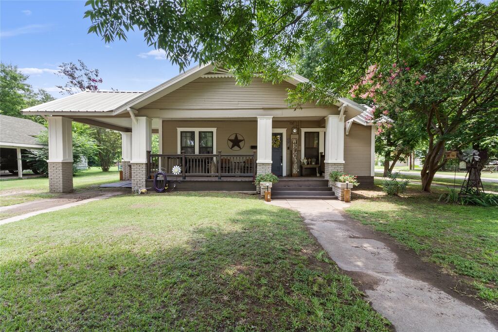 600 Elm Street, Teague, TX 75860 — photo 1