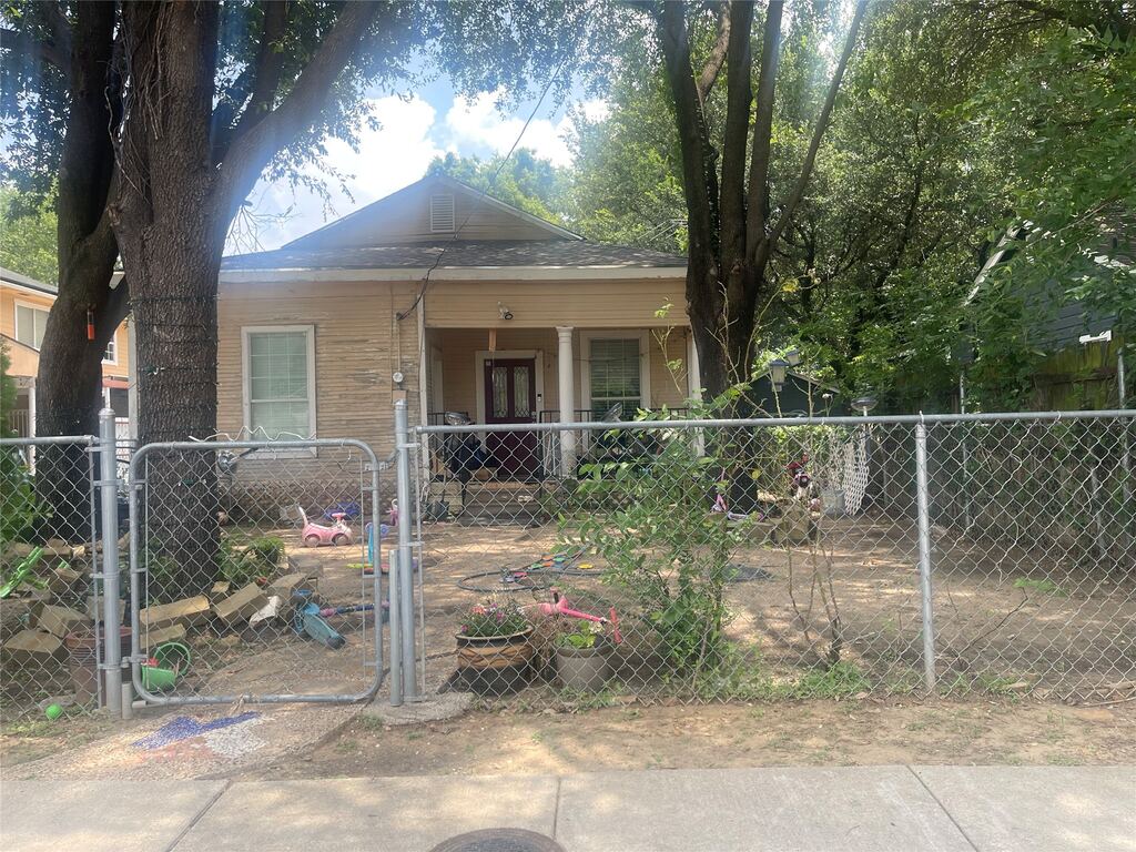 4118 Ranger Drive, Dallas, TX 75212 — photo 1