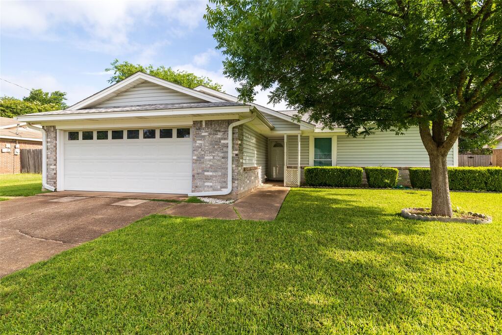 1309 Mercedes Street, Benbrook, TX 76126 — photo 1