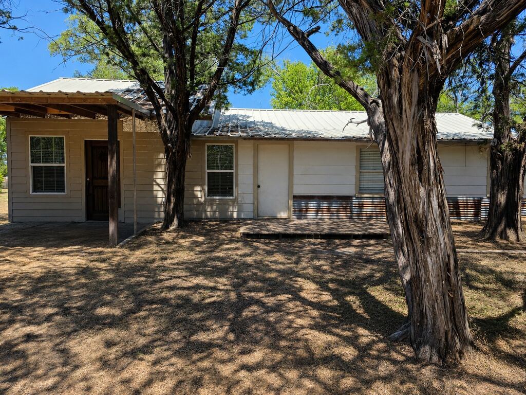 135 Giant Cedar Drive, Whitney, TX 76692 — photo 1