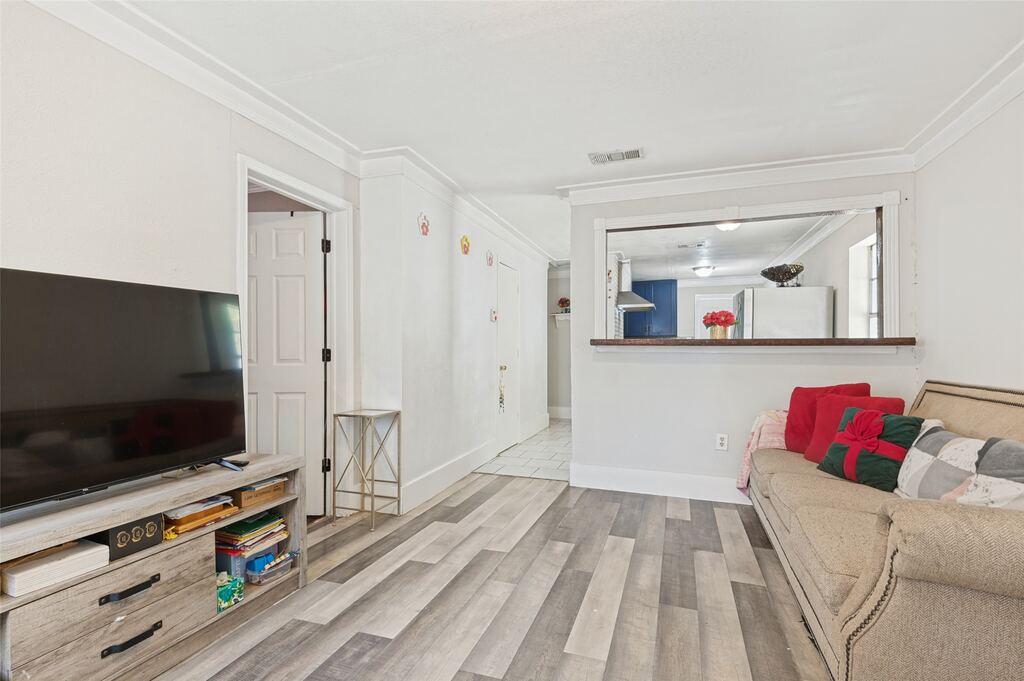 2421 Boyd Street, Dallas, TX 75224 — photo 1