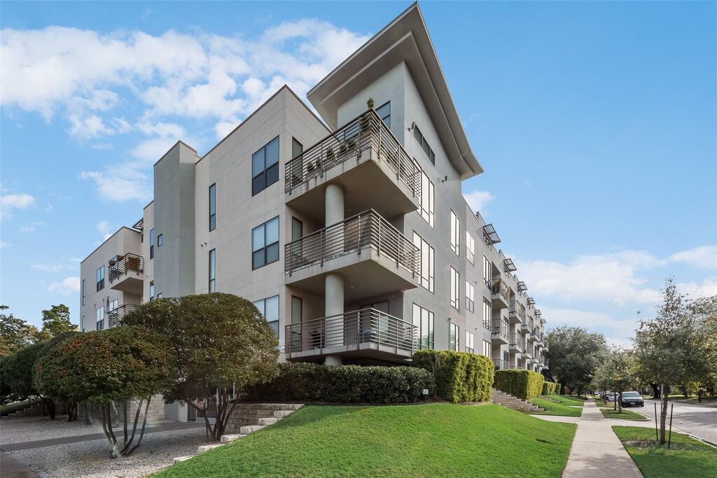 4040 N Hall Street 304, Dallas, TX 75219 — photo 1