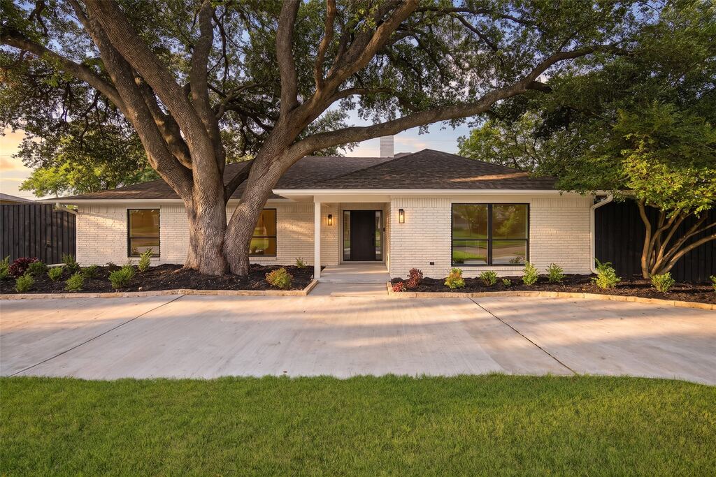 7512 Woodstone Lane, Dallas, TX 75248 — photo 1