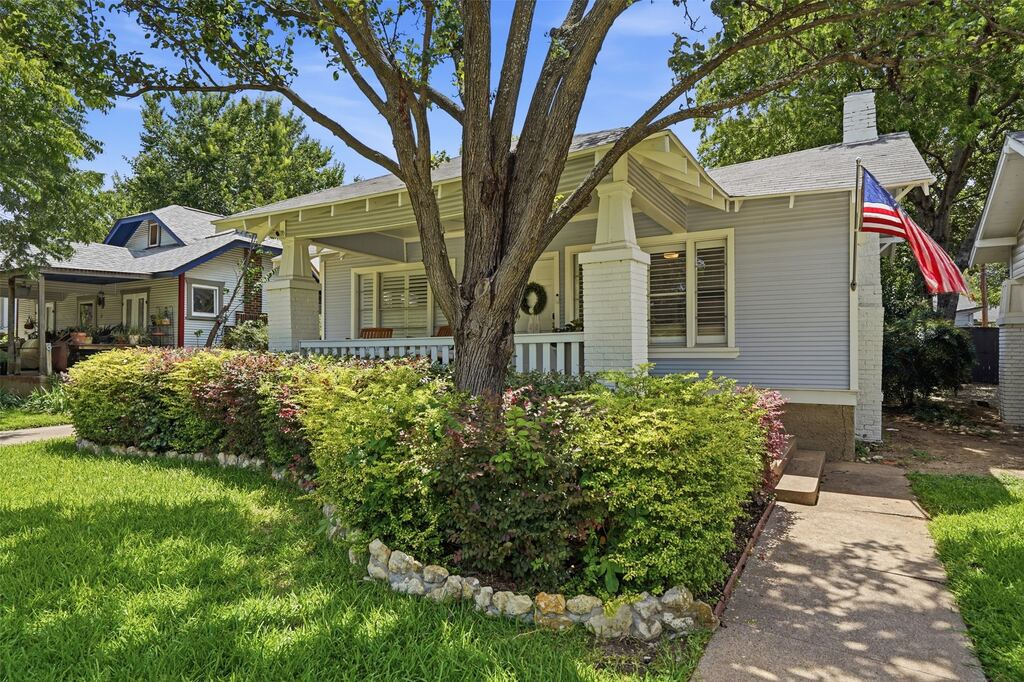 2208 Western Avenue, Fort Worth, TX 76107 — photo 1