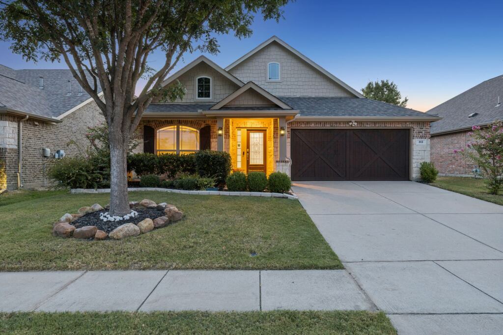813 Park Place Lane, McKinney, TX 75071 — photo 1