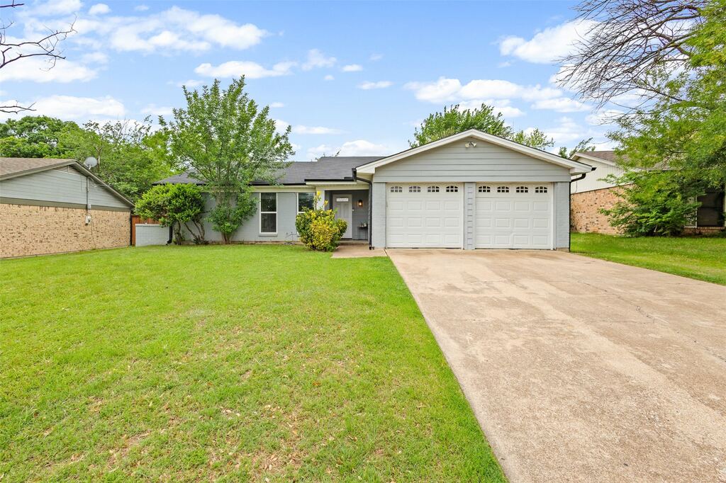 6808 Woodway Drive, Fort Worth, TX 76133 — photo 1