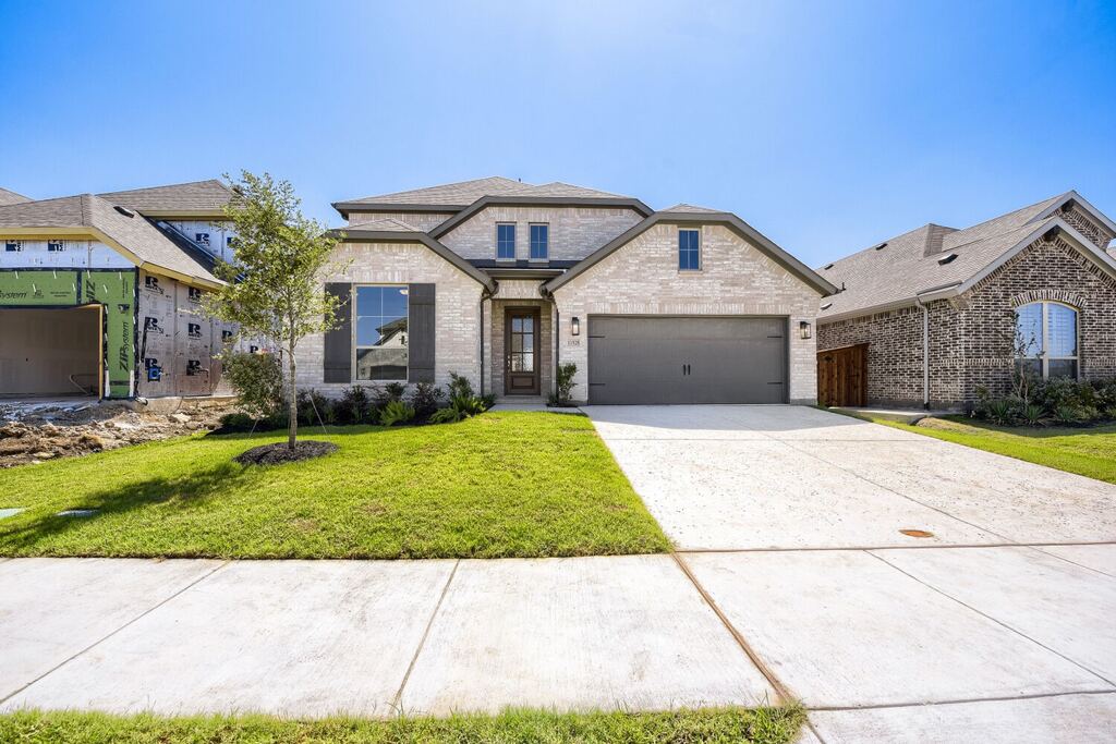 11528 Hardwick Road, Fort Worth, TX 76052 — photo 1