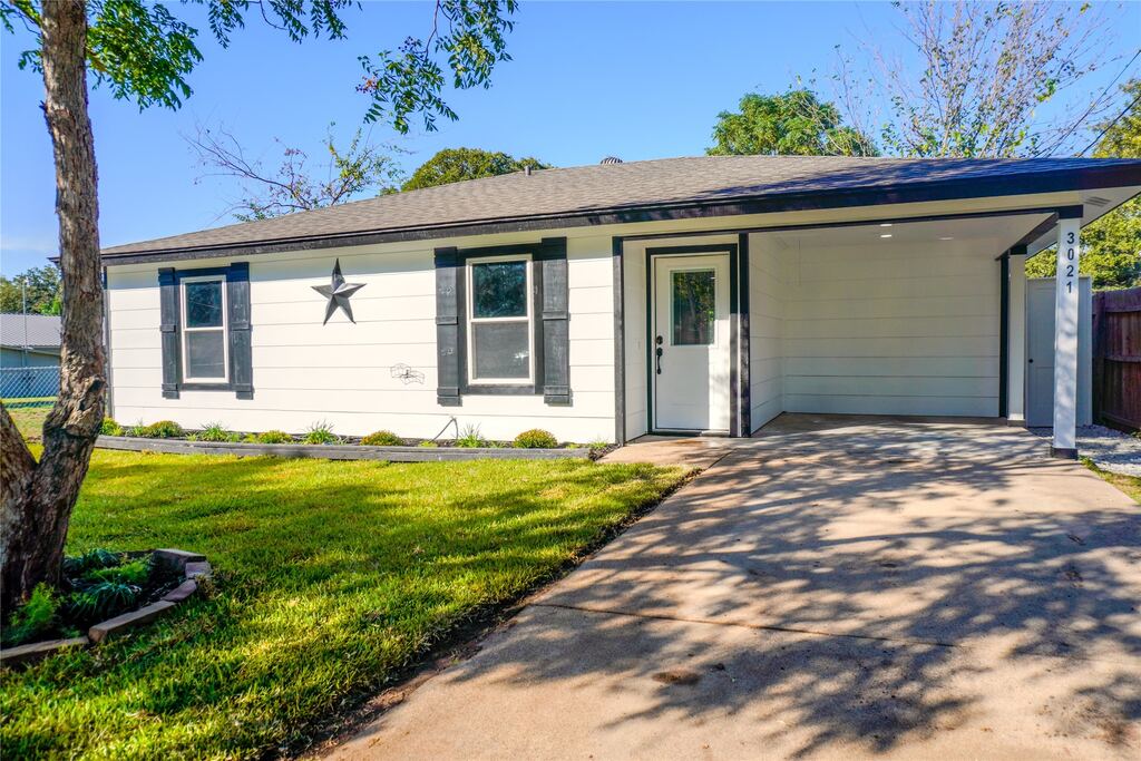 3021 Delaware Trail, Lake Worth, TX 76135 — photo 1