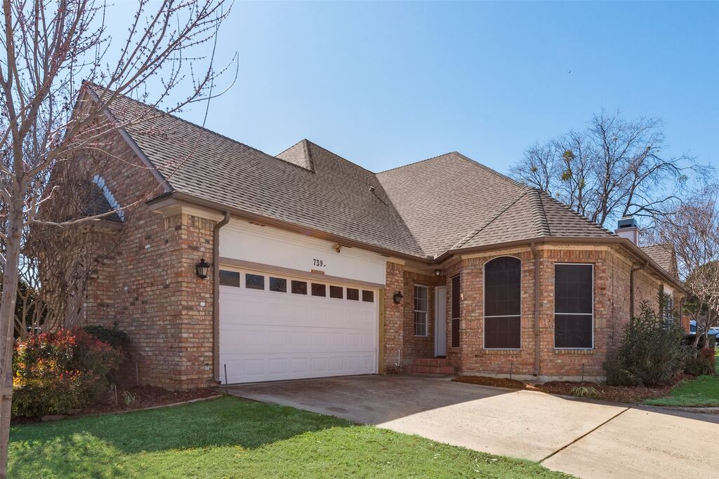 739 Harbour Town Drive, Lake Dallas, TX 75065 — photo 1