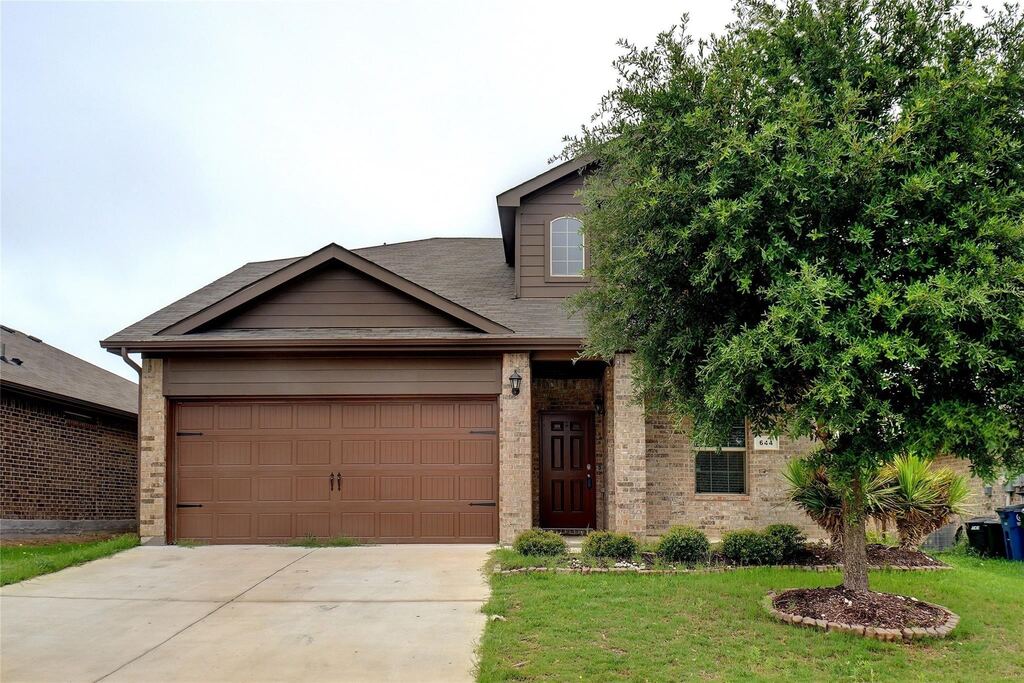 644 River Rock Drive, Azle, TX 76020 — photo 1