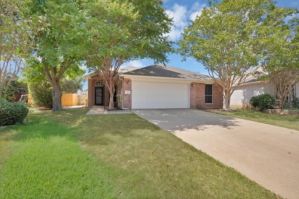 109 Goldeneye Lane, Fort Worth, TX 76120 — photo 1