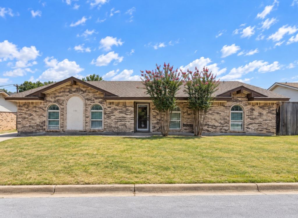 2001 San Jacinto Drive