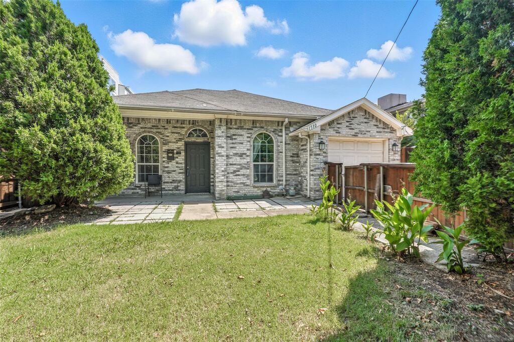 1510 N Carroll Avenue, Dallas, TX 75204 — photo 1
