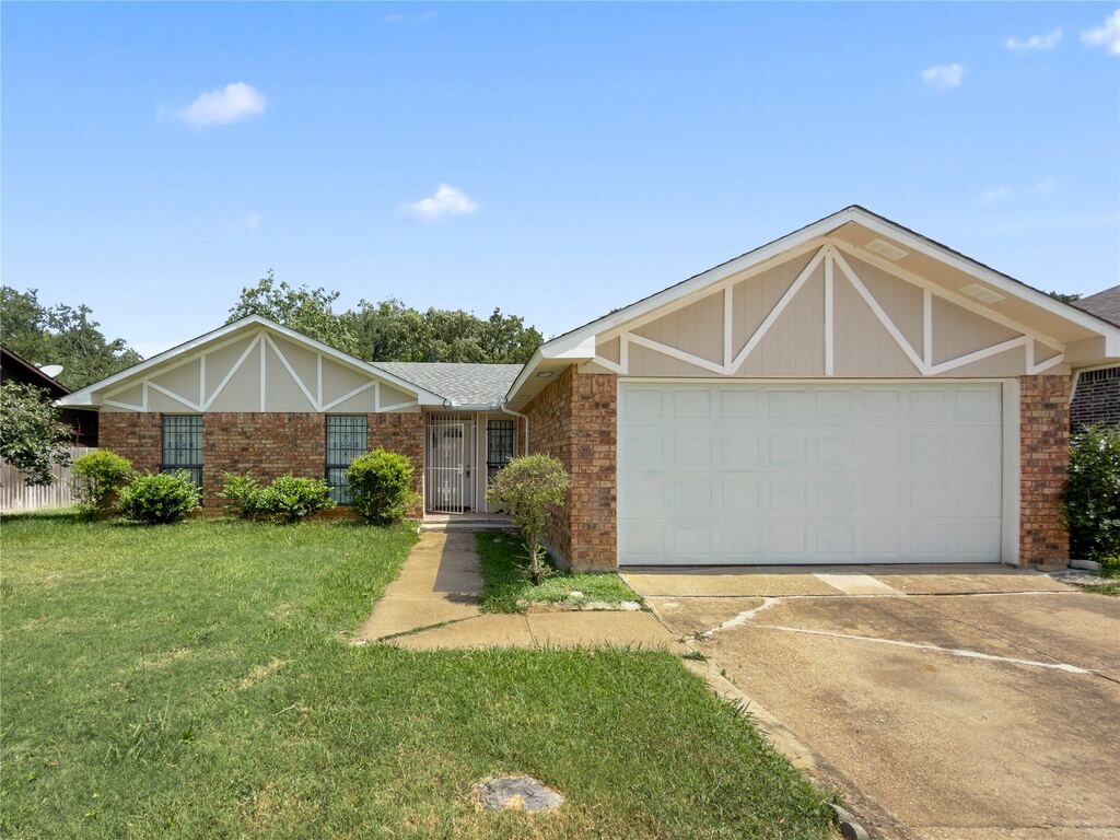 7717 Acapulco Road, Fort Worth, TX 76112 — photo 1