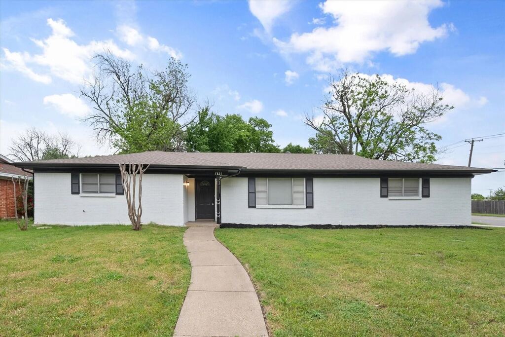 7821 Regency Lane, Fort Worth, TX 76134 — photo 1