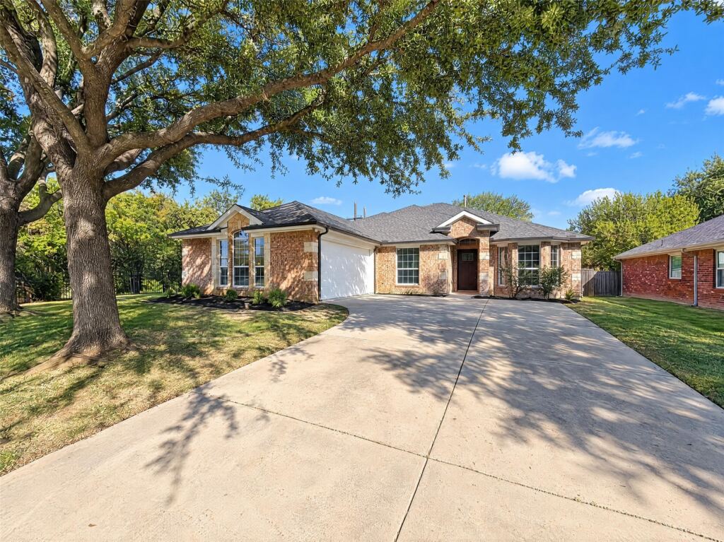 2830 Beacon Hill Drive