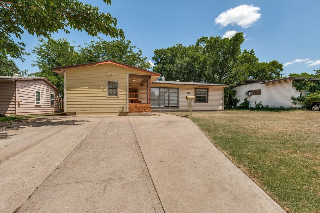11515 Abston Lane, Dallas, TX 75218 — photo 1