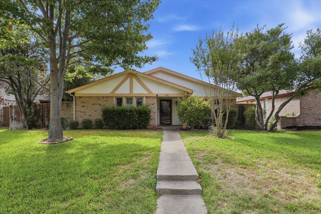 2906 Hazelwood Drive