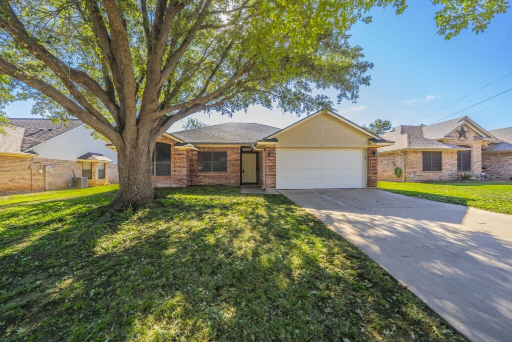 1507 Sunflower Lane