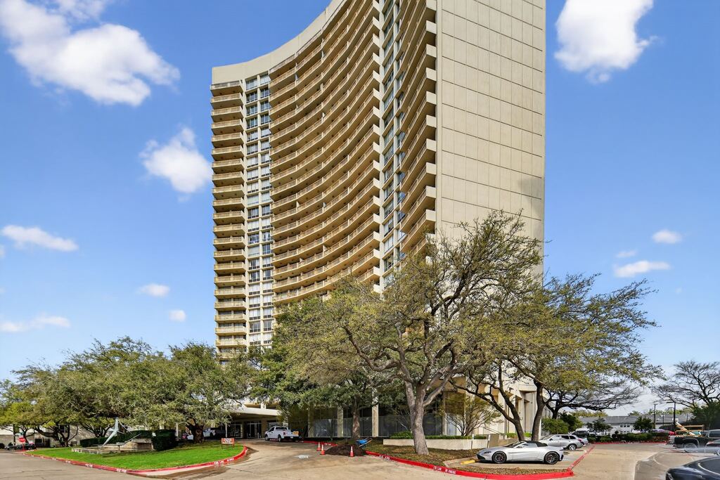 6211 W Northwest Highway G811, Dallas, TX 75225 — photo 1