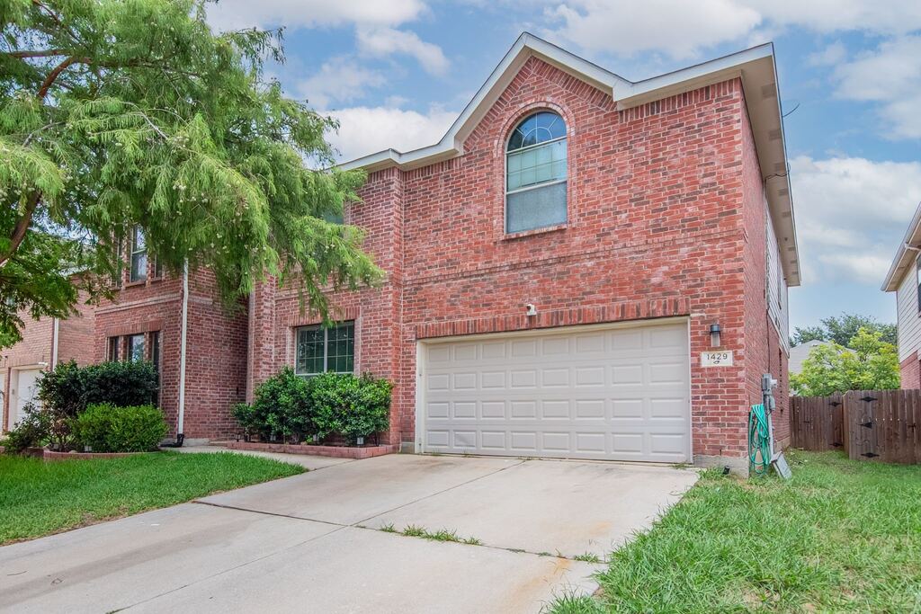 1429 Pepperidge Lane, Fort Worth, TX 76131 — photo 1