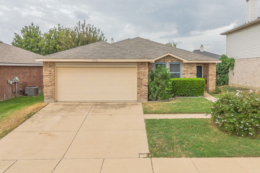 1016 Stone Chapel Way, Fort Worth, TX 76179 — photo 1